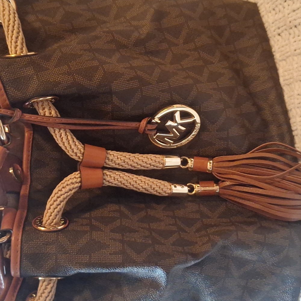 Michael Kors Brown and Tan Shoulder Bag - Picture 10 of 16